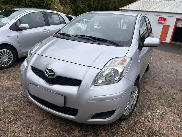 Daihatsu Charade 1,33 Dual-VVT-i Basis+Winterräder